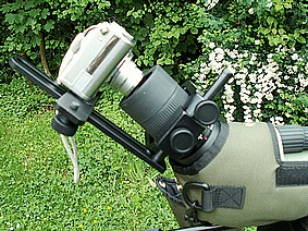 Adaptateur de digiscopie pivotant + APN compact + longue vue
