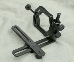 Adaptateur pivotant de digiscopie